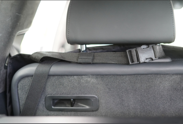 Auto Rücksitzschutz , Rückbankschutz , Jagdauto  Rücksitzschutz , Hunde Rücksitzschutz mit Taschen